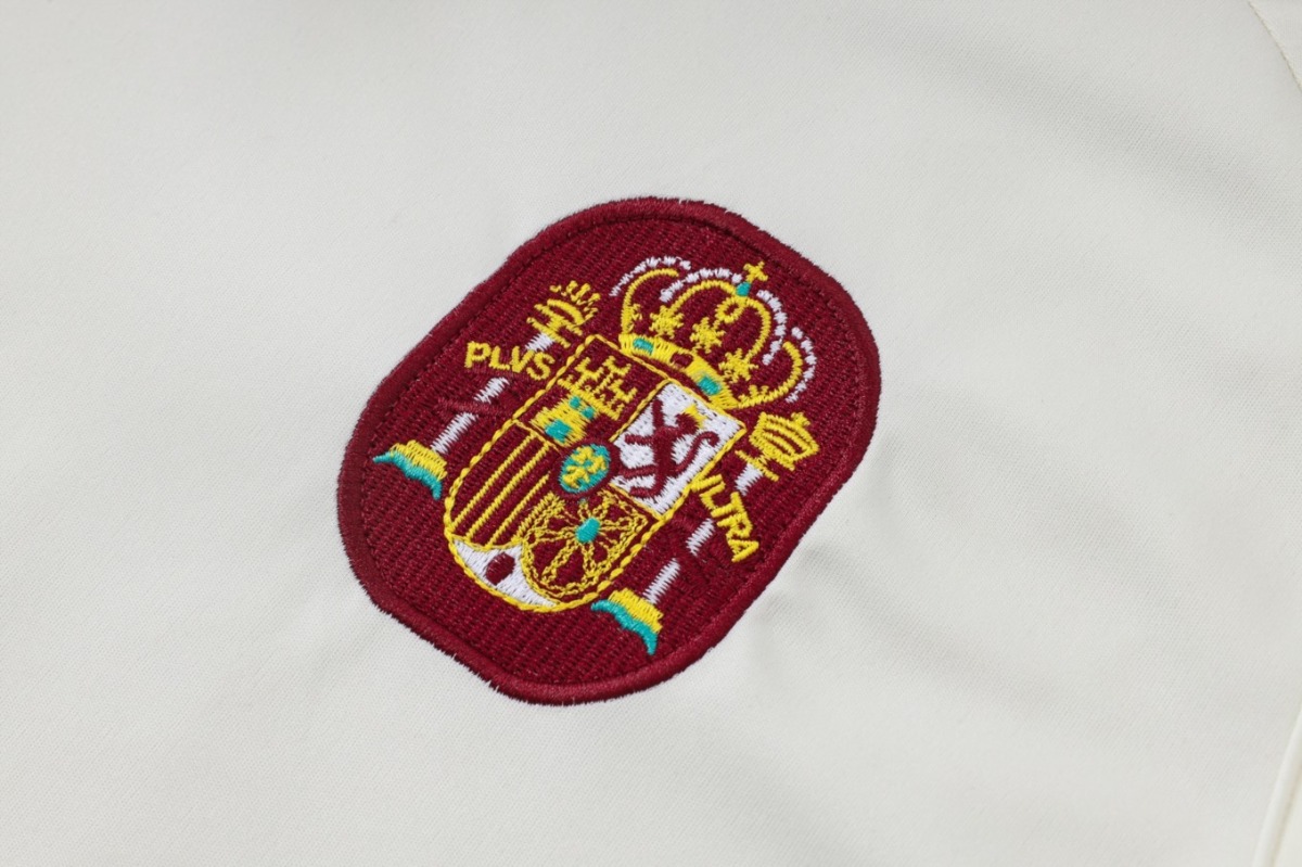 2026 Spain Beige Training Set Shirt and Shorts