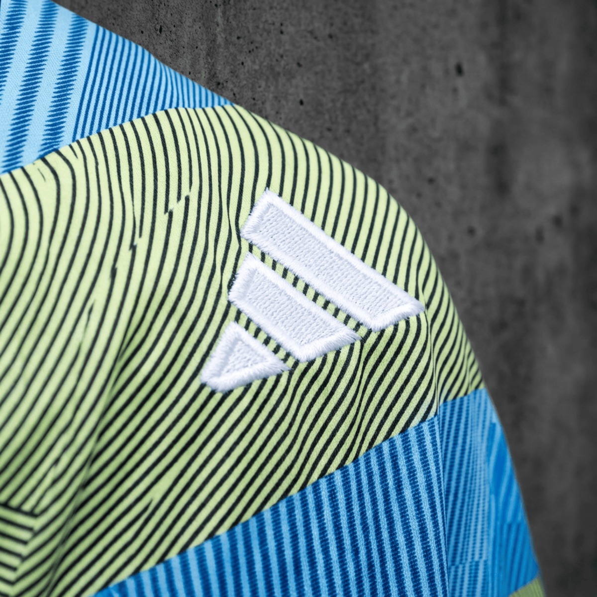 2025/26 Real Madrid Training Colorful Polo Fan version