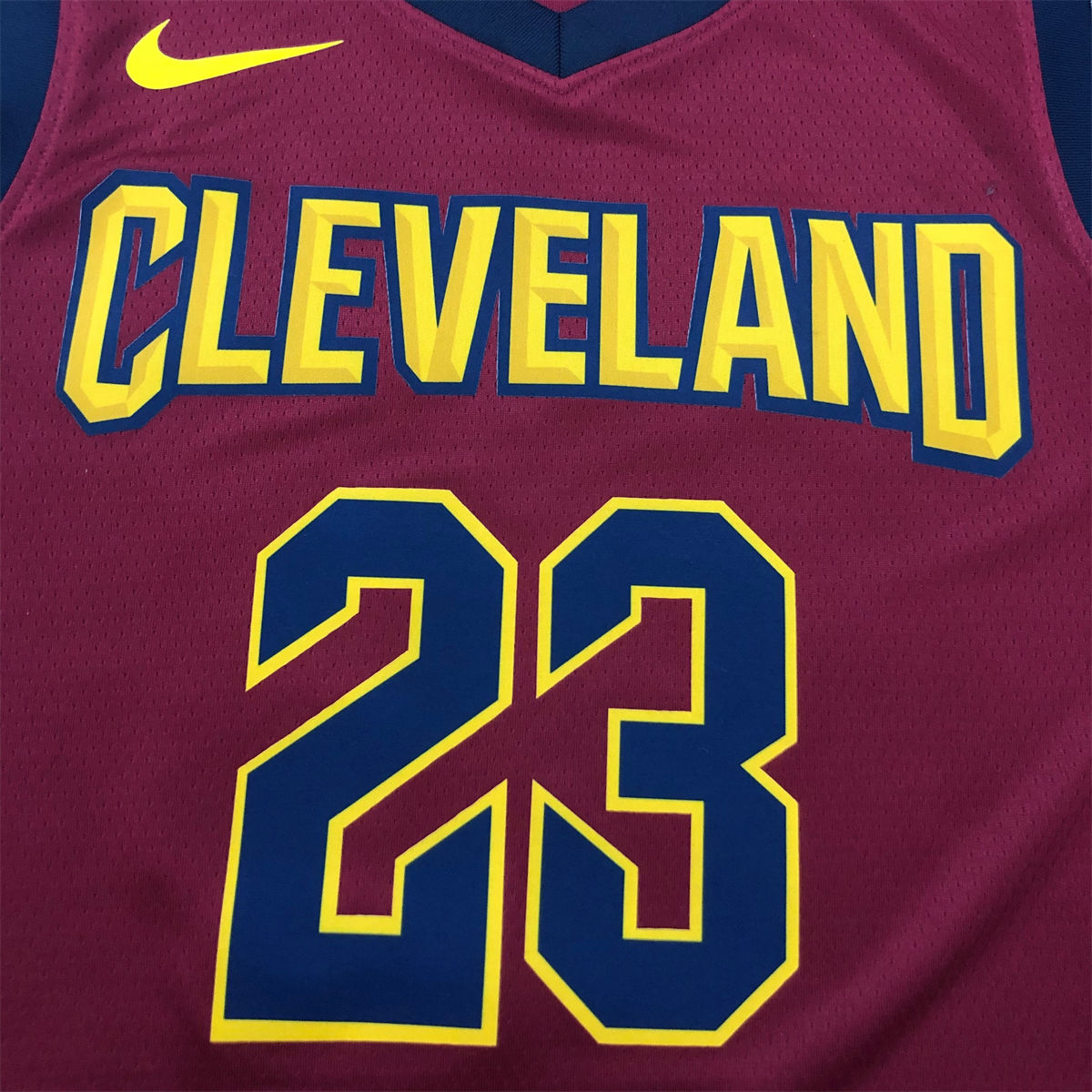 NBA Cleverland Cavaliers V-Neck Red jersey JAMES#23 S-XXL