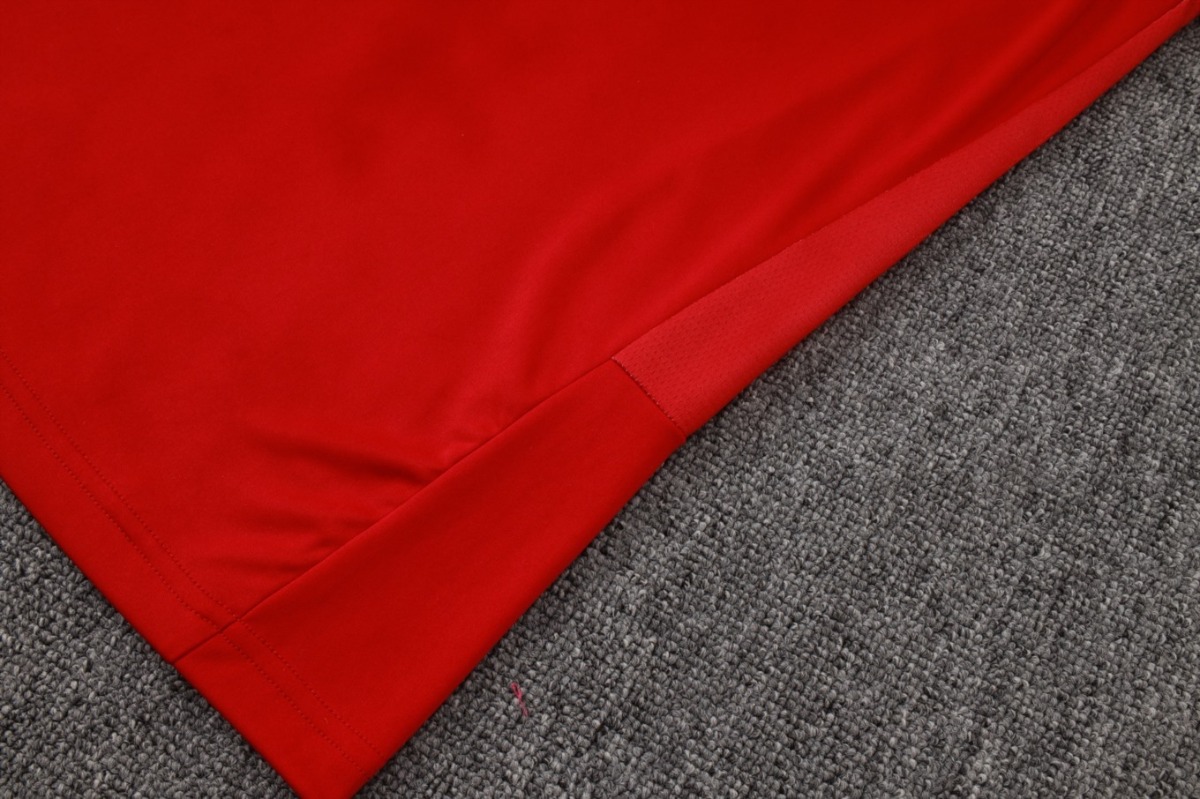 2026 Spain Red Training Set Shirt and Shorts