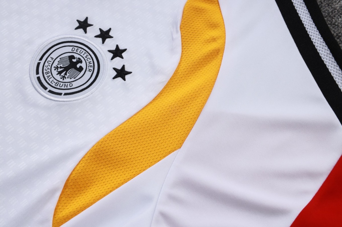 2026 Germany White Training Set Shirt and Shorts