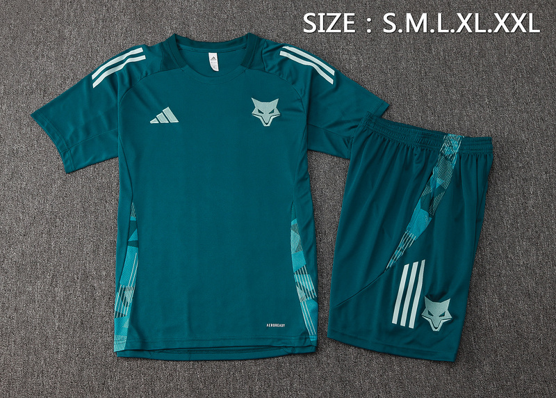24/25 Cruzeiro Green Training Set Shirt and Shorts
