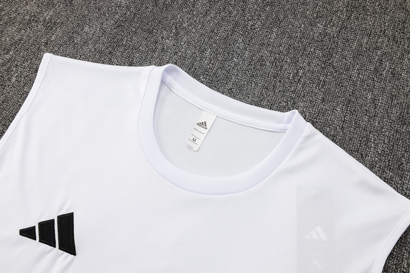 24/25 Real Madrid White Training Set Shirt and Shorts