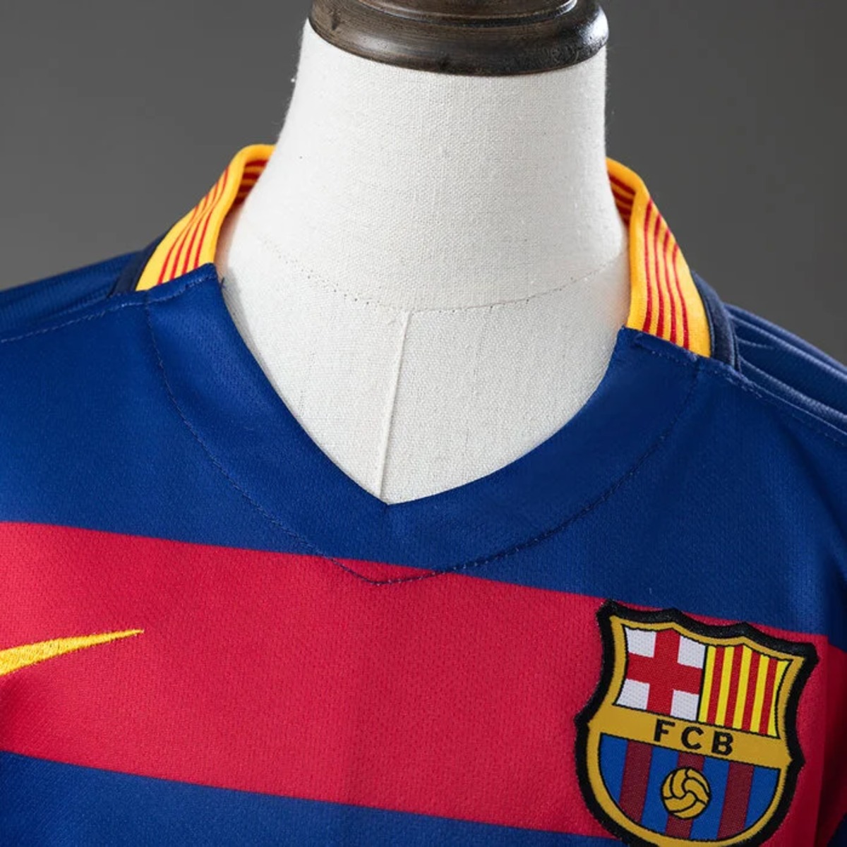 Retro Barcelona 2015/16 Home Kid Kits
