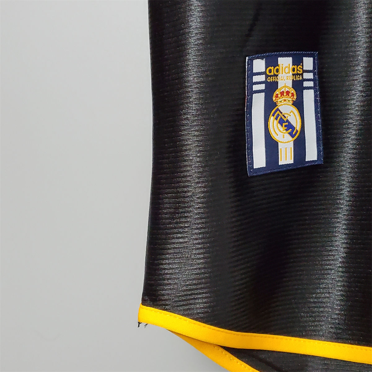 Real Madrid Retro 98/99 Third Away jersey Fan Version