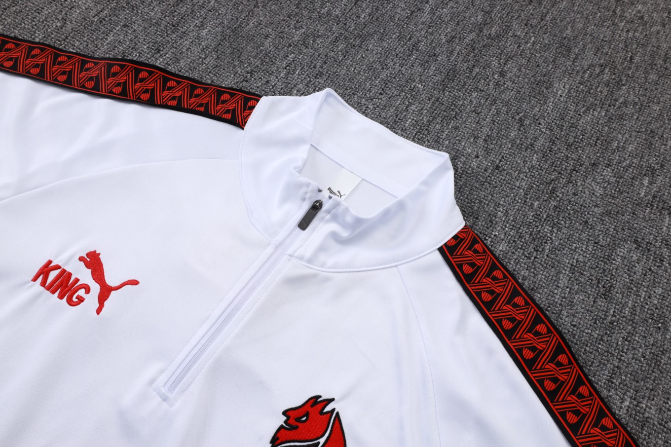 202526 AC Milan White Long-sleeved half-pull training kit Football team kit