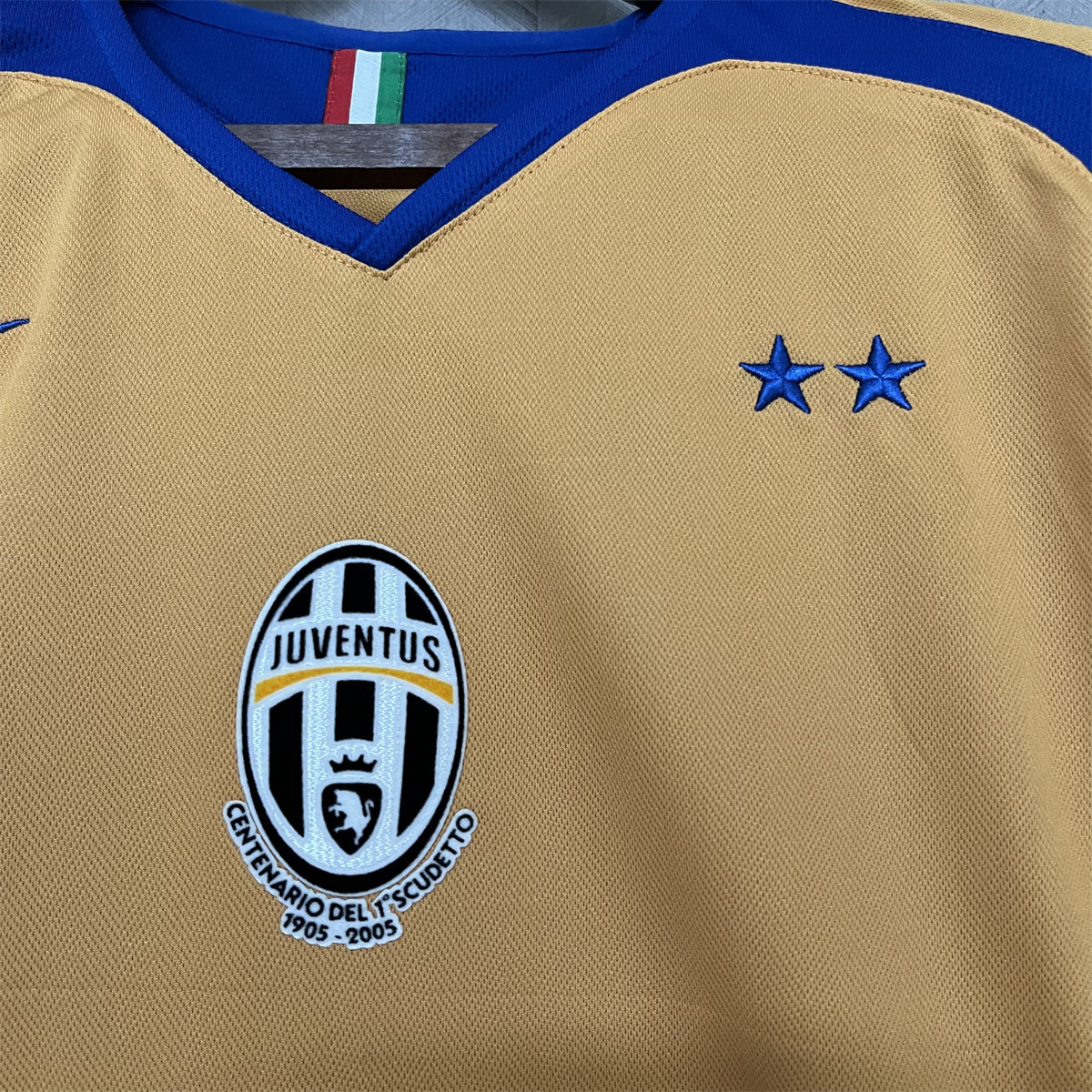 Retro Juventus 05/06 Third jersey Fan Version