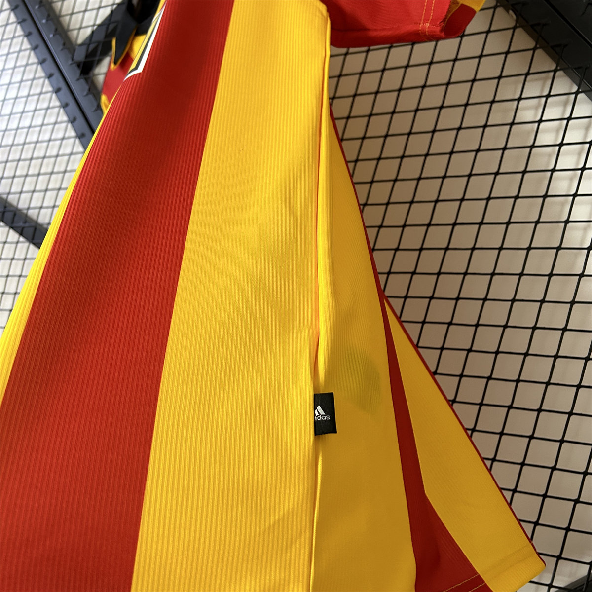 Retro Galatasaray 99/00 home jersey Fan Version