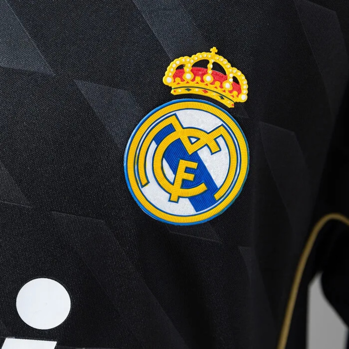Retro Real Madrid 2011/12 Away Kid Kits