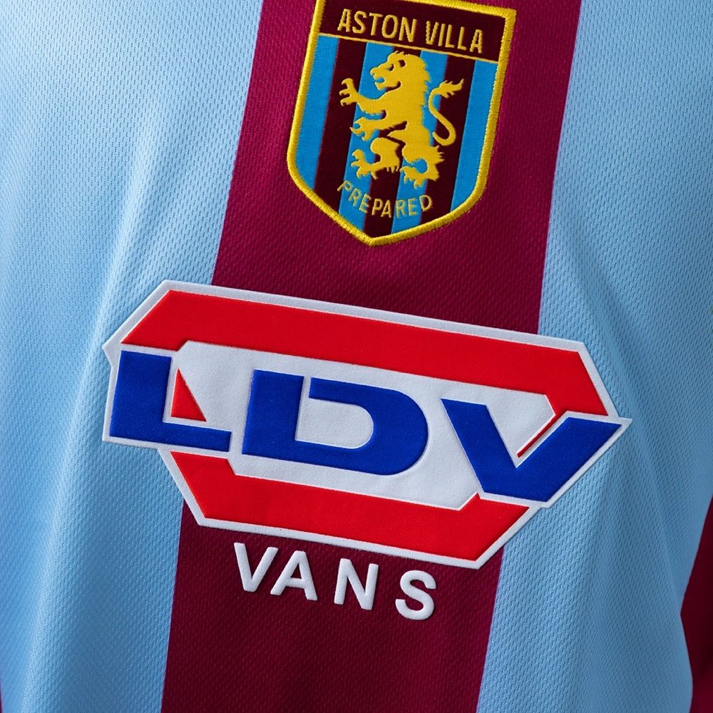 Retro Aston Villa 1999/2000 Home jersey Fan Version