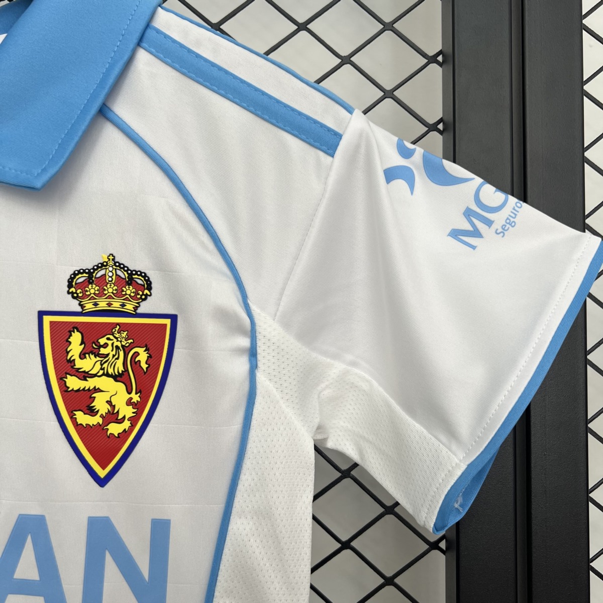 2025/26 Real Zaragoza Home jersey Kid Kits Size 16-28
