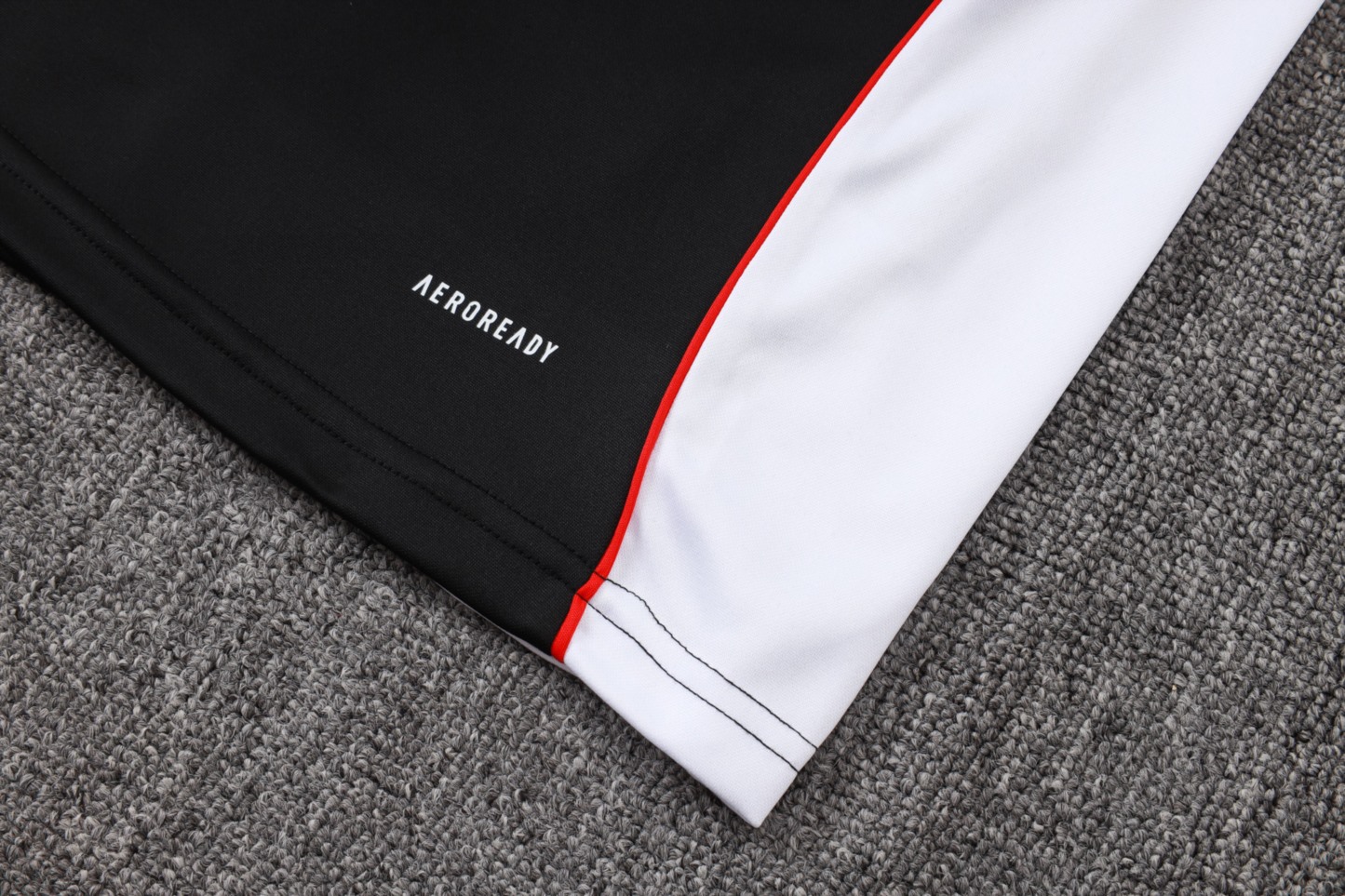 202526 Bayern Munich black Long-sleeved half-pull training kit Football team kit