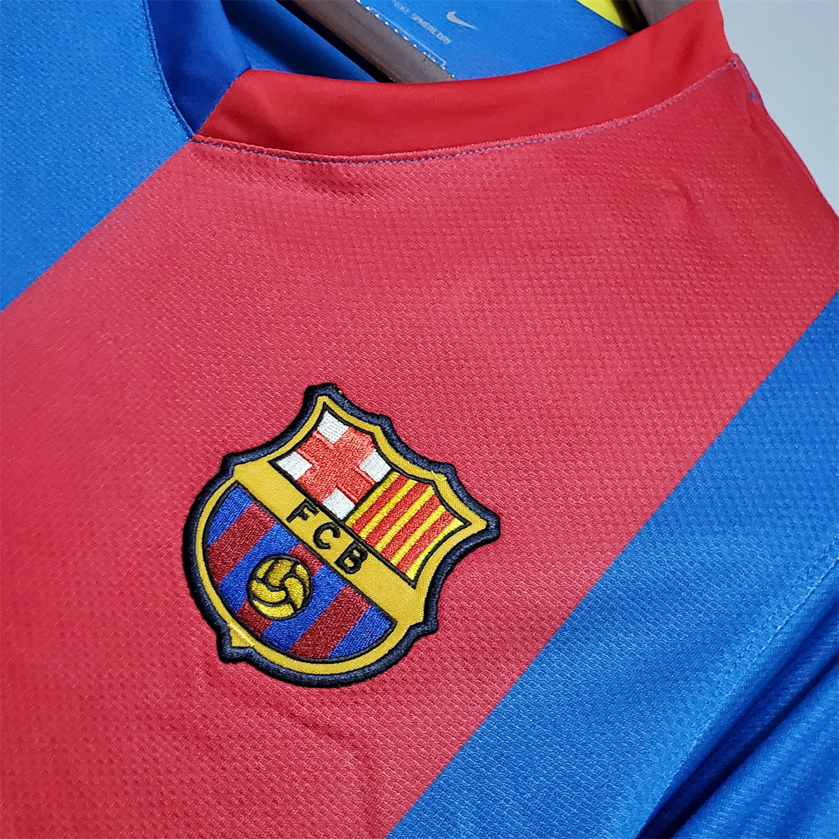 Retro Barcelona 06/07 long sleeve home jersey Fan Version