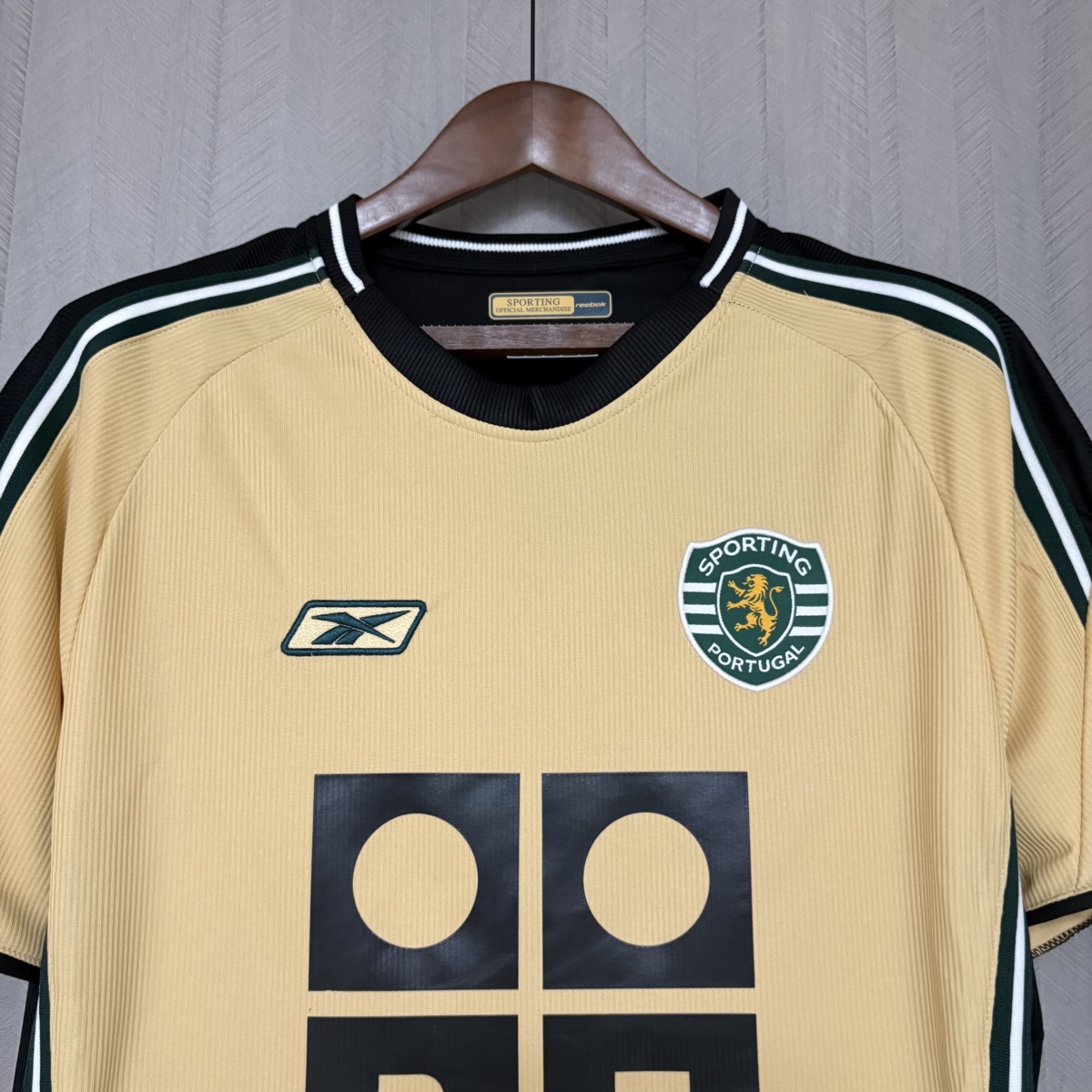 Retro Sporting Lisbon 03/04 Away jersey Fan Version