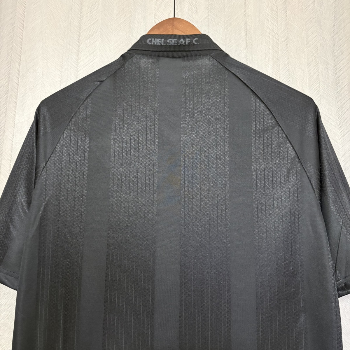 Retro 1998/99 Chelsea Blackout Jersey Fan Version