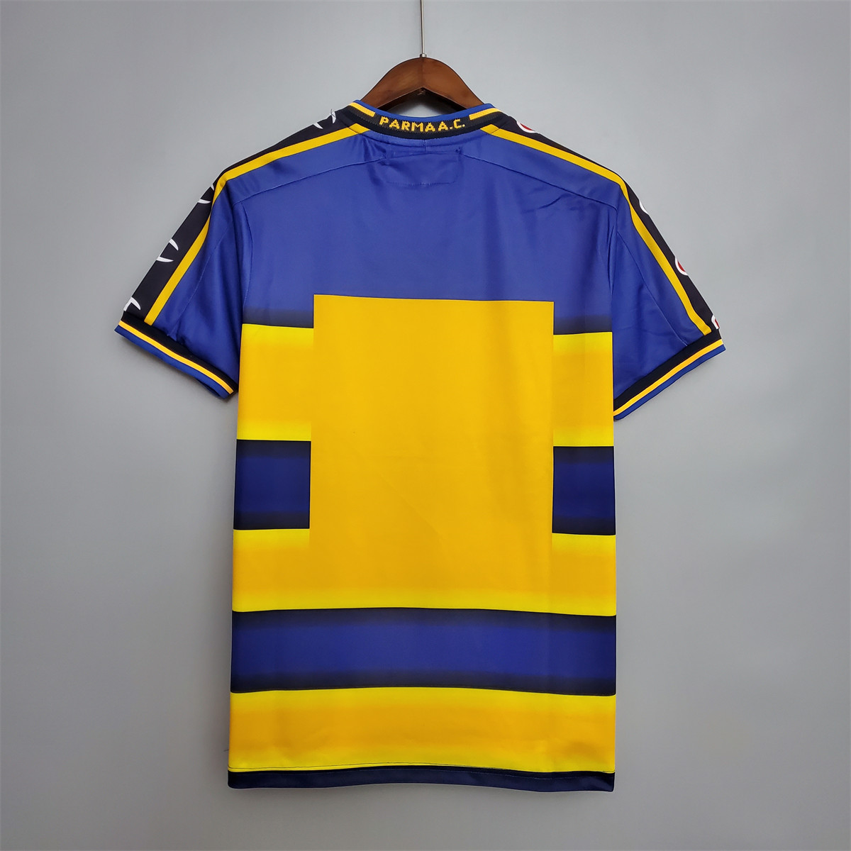 Retro Parma 01/02 Home jersey Fan Version