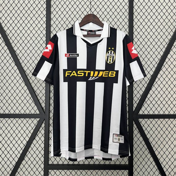 Retro Juventus 01/02 Home  jersey Fan Version
