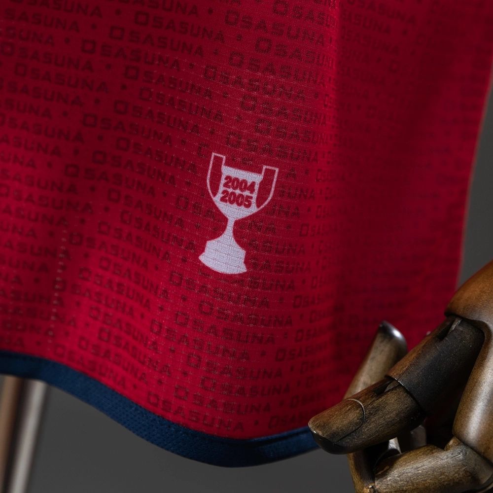 Retro Osasuna 2004/05 Home jersey Fan Version