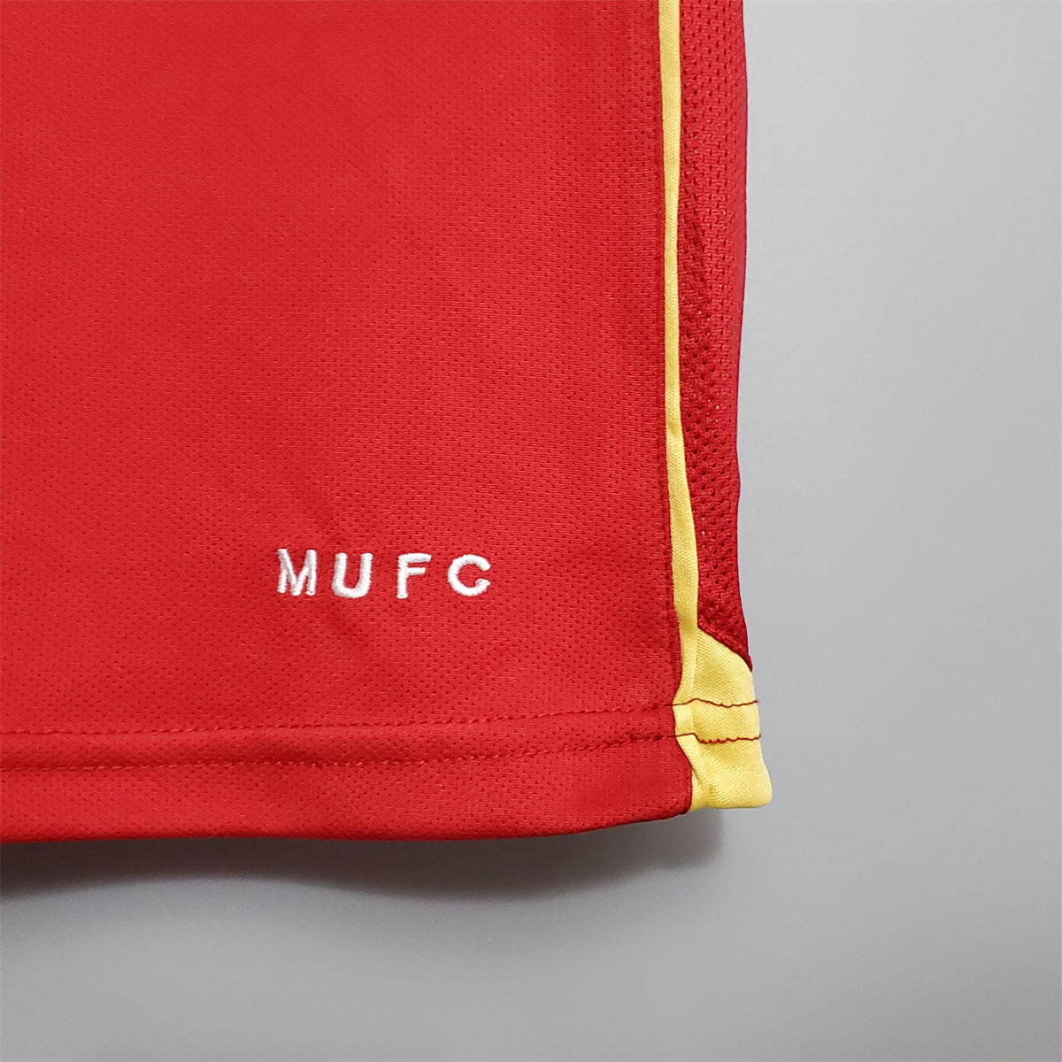 Retro Manchester United 06/07 home jersey Fan Version