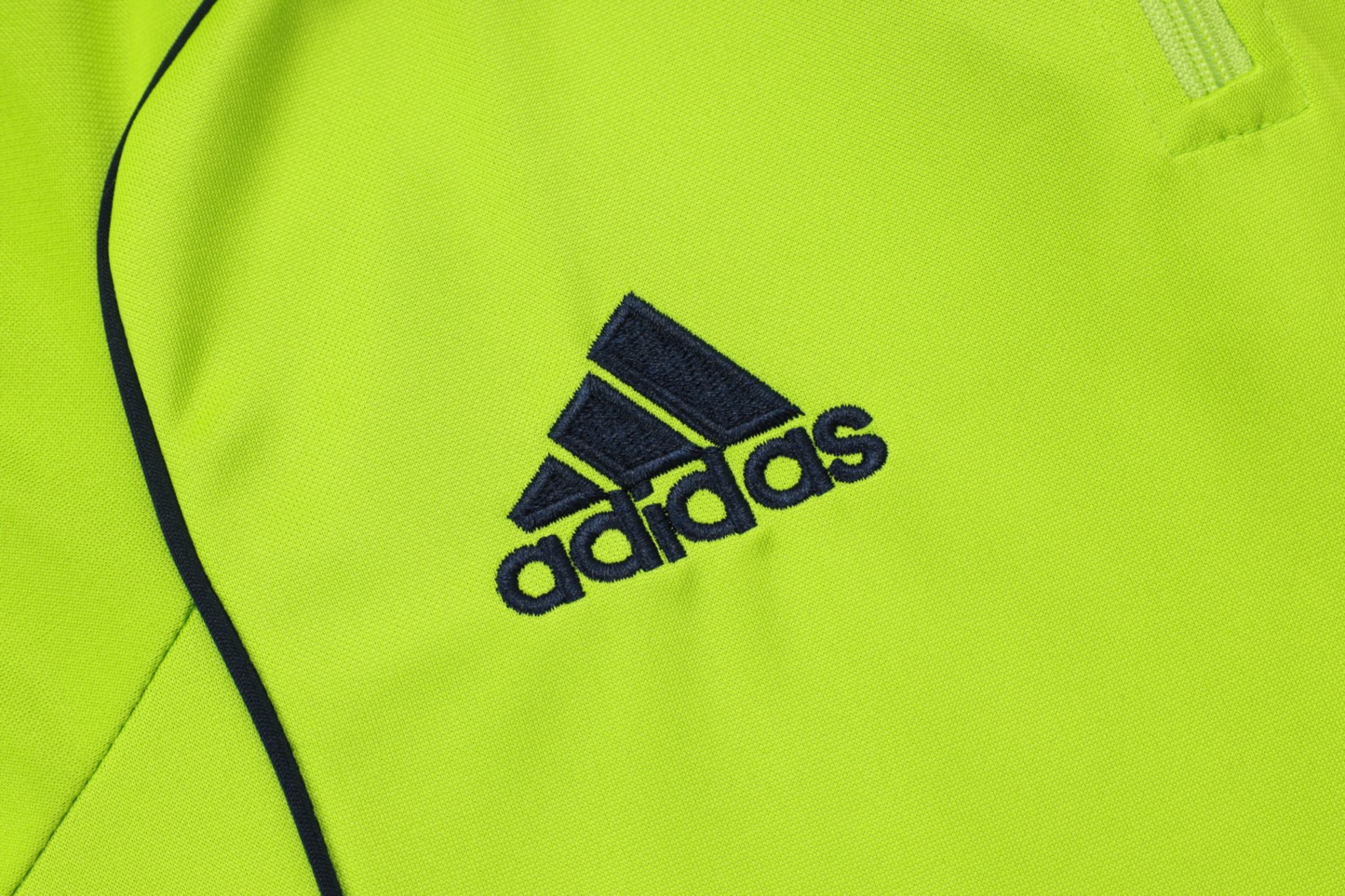 202526 Real Madrid Green Long-sleeved half-pull training kit Football team kit