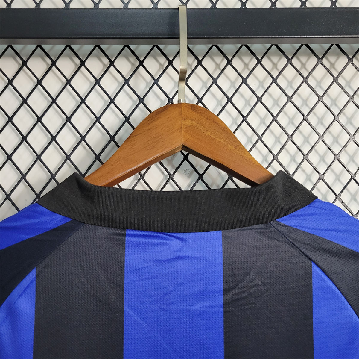 Retro Inter Milan 01/02 Home jersey Fan Version