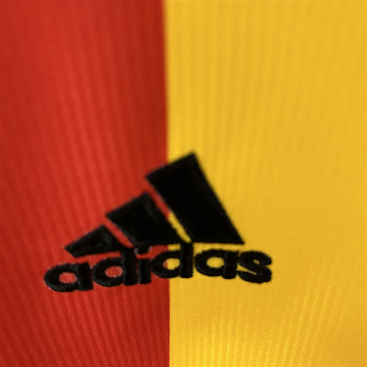 Retro Galatasaray 99/00 home jersey Fan Version