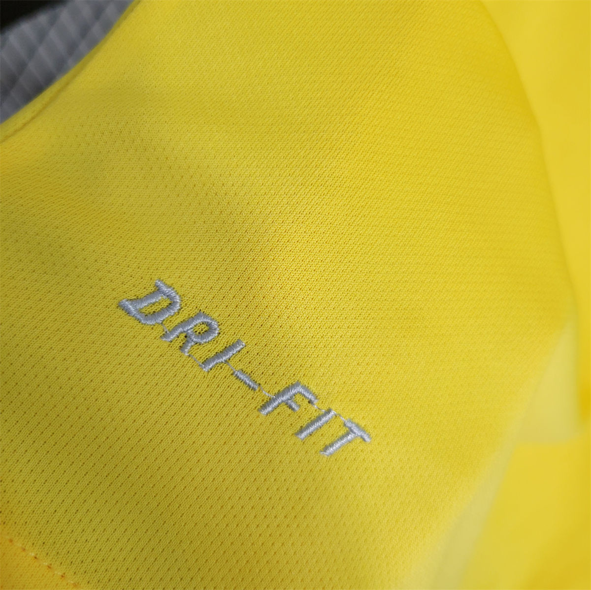 Retro 2014/15 Corinthians goalkeeper Yellow jersey Fan Version