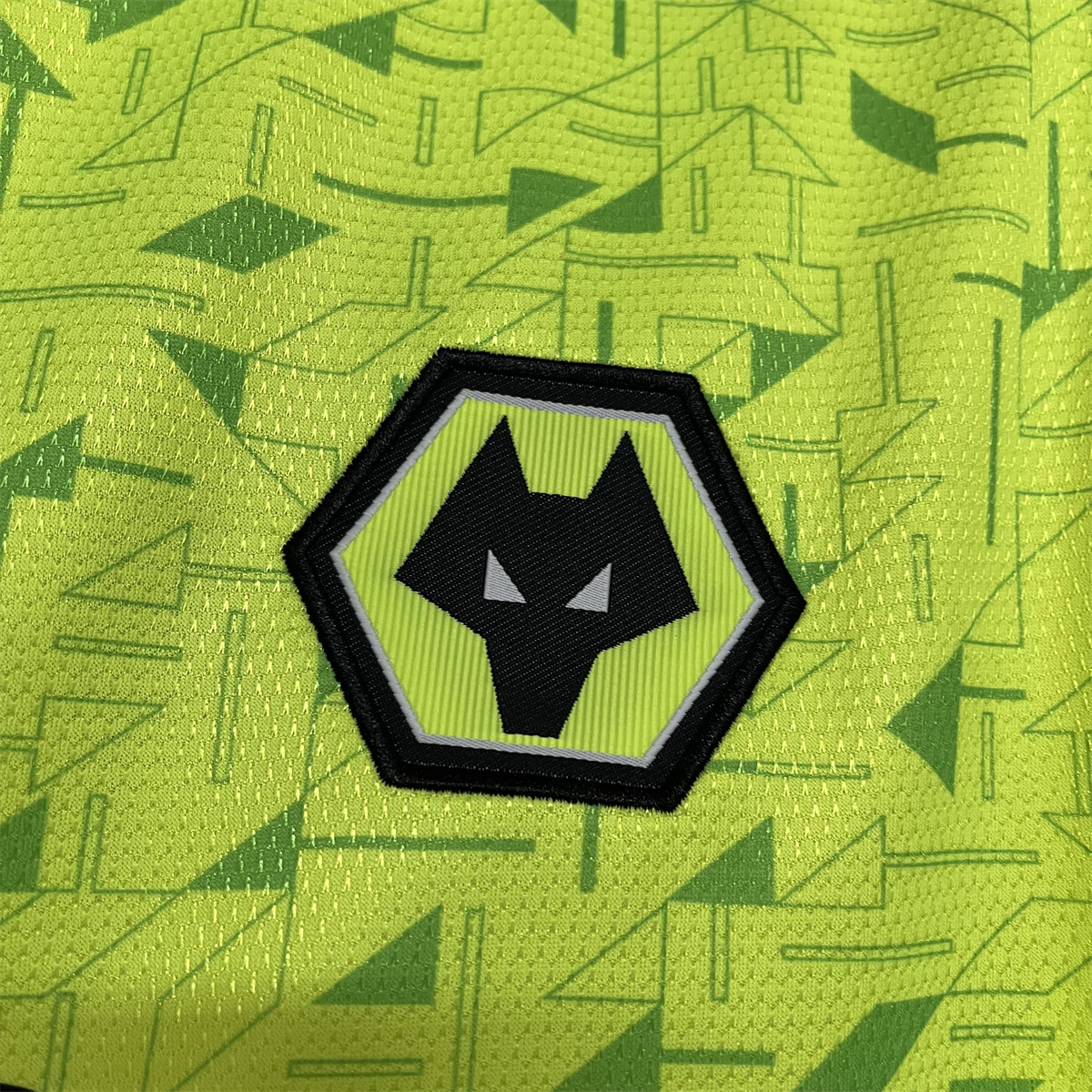 2023/24 Wolves Goalkeeper Jersey Fan Version