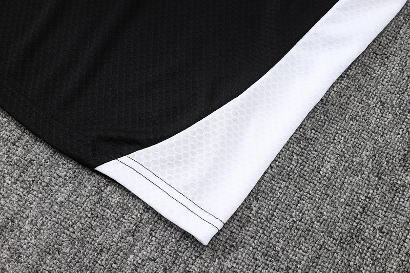 2025/26 Bayern Munich Black Training Set Shirt and Shorts