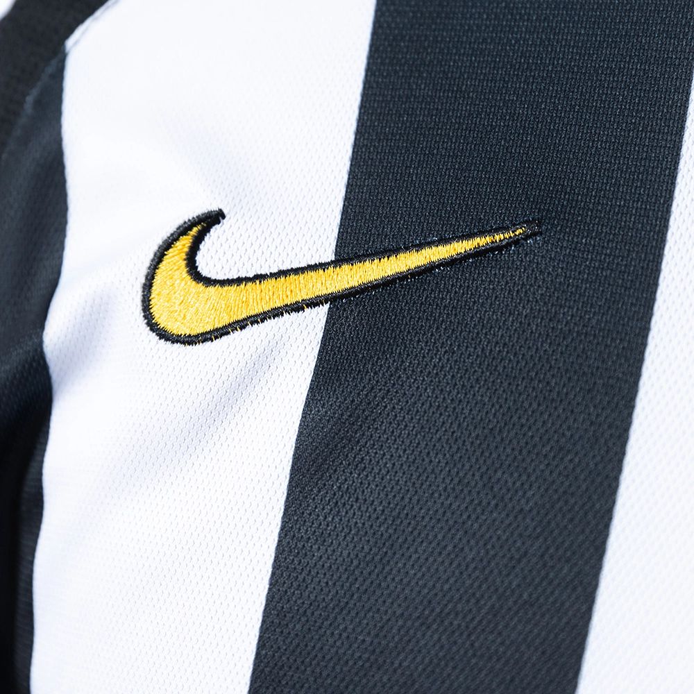 Retro Juventus 2005/06 Home  jersey Fan Version