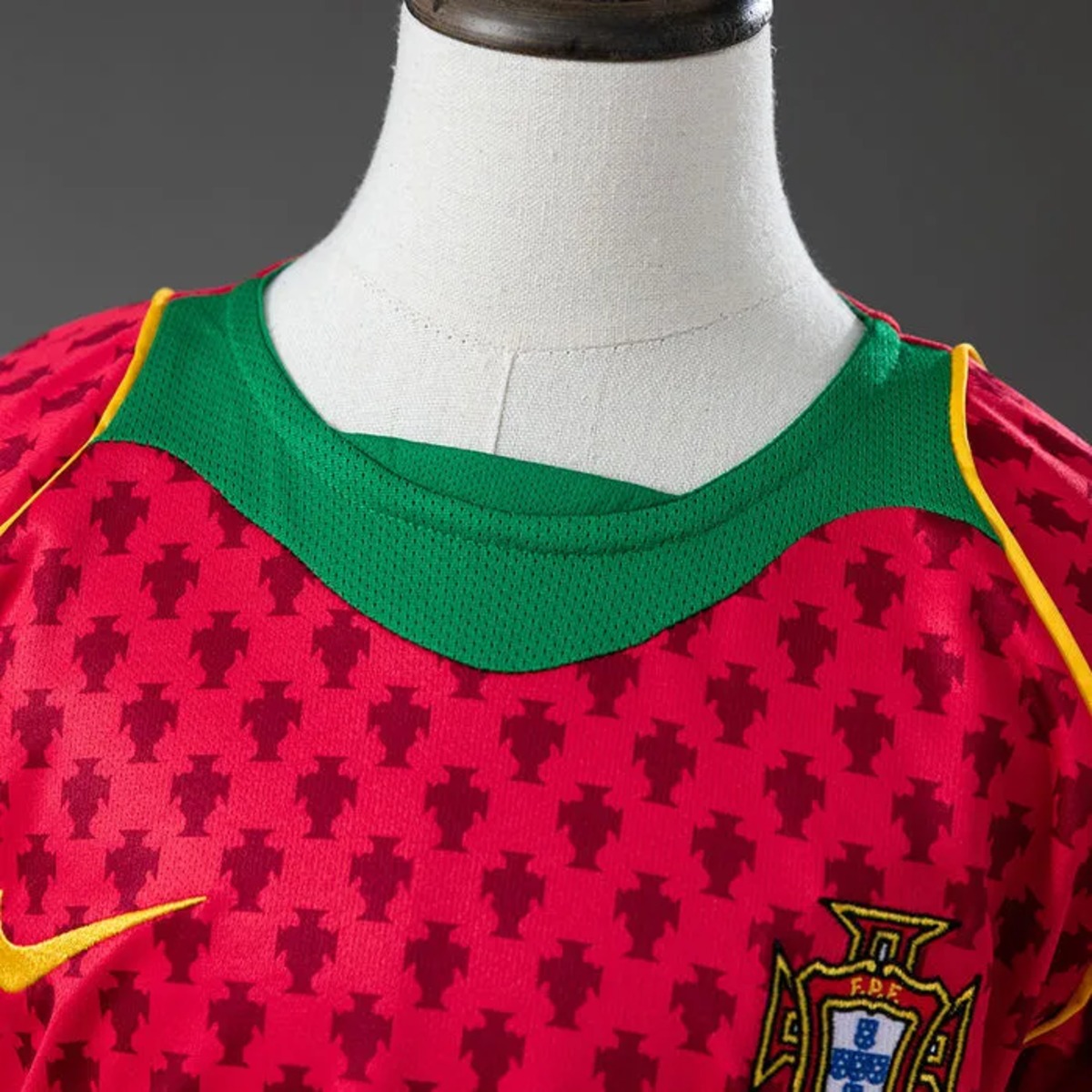 Retro Portugal 2004 Home Kid Kits