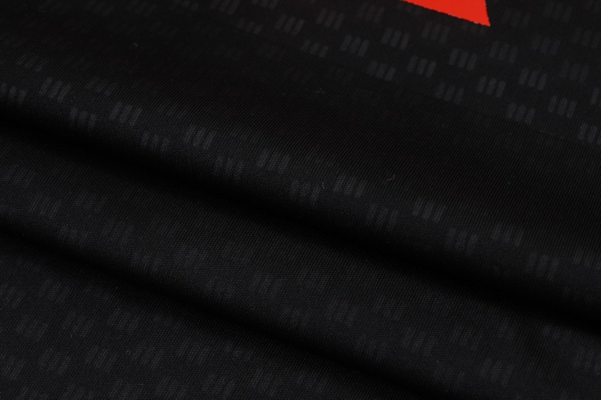 2026 Liverpool Black Training Set Shirt and Shorts