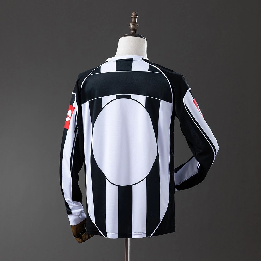 Retro Juventus 02/03 Home  jersey Fan Version