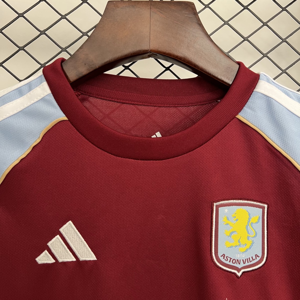 2025/26 Aston Villa Home jersey kids Kits size: 16-28