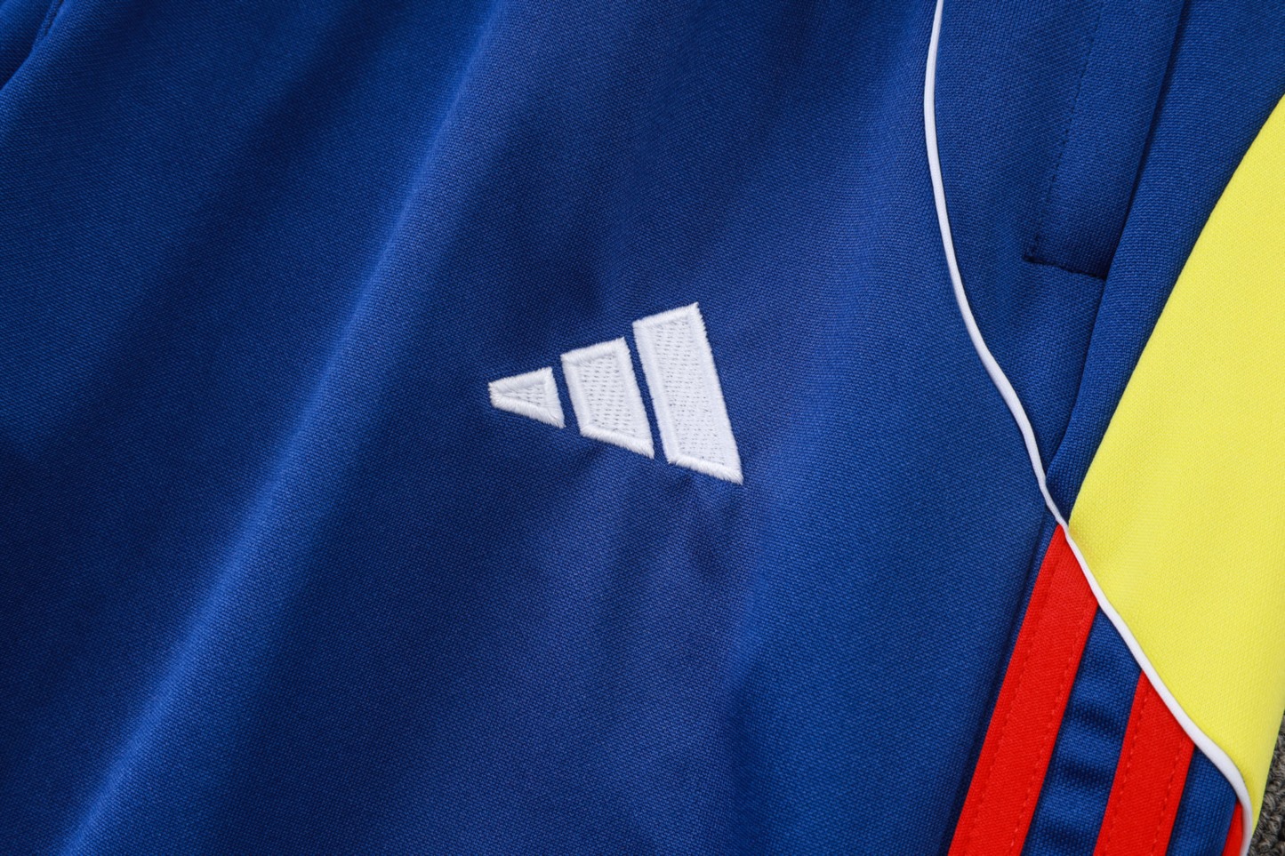 2025/26 Arsenal Colorful Blue Jacket Training Suit Set Football Team Shirt Sports Fashion