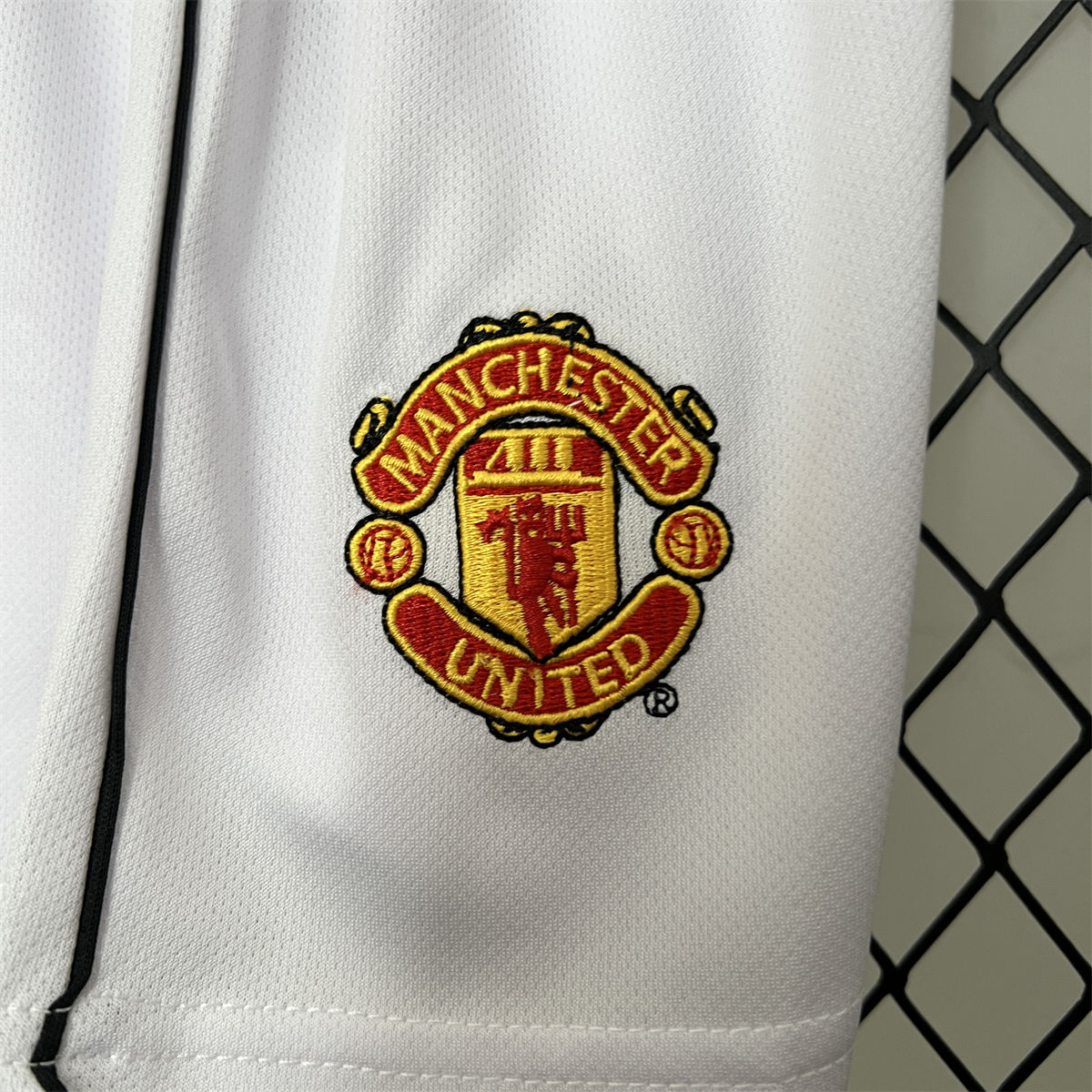 Retro Manchester United  00/01 home  jersey Kid Kits Size 16-28