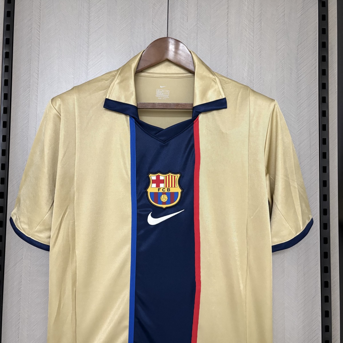 Retro Barcelona 2001/02 Away jersey Fan Version