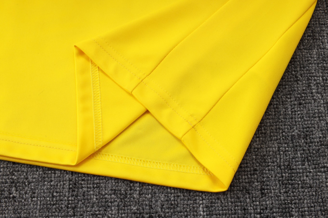 202526 Brazil Yellow Long-sleeved half-pull training kit Football team kit