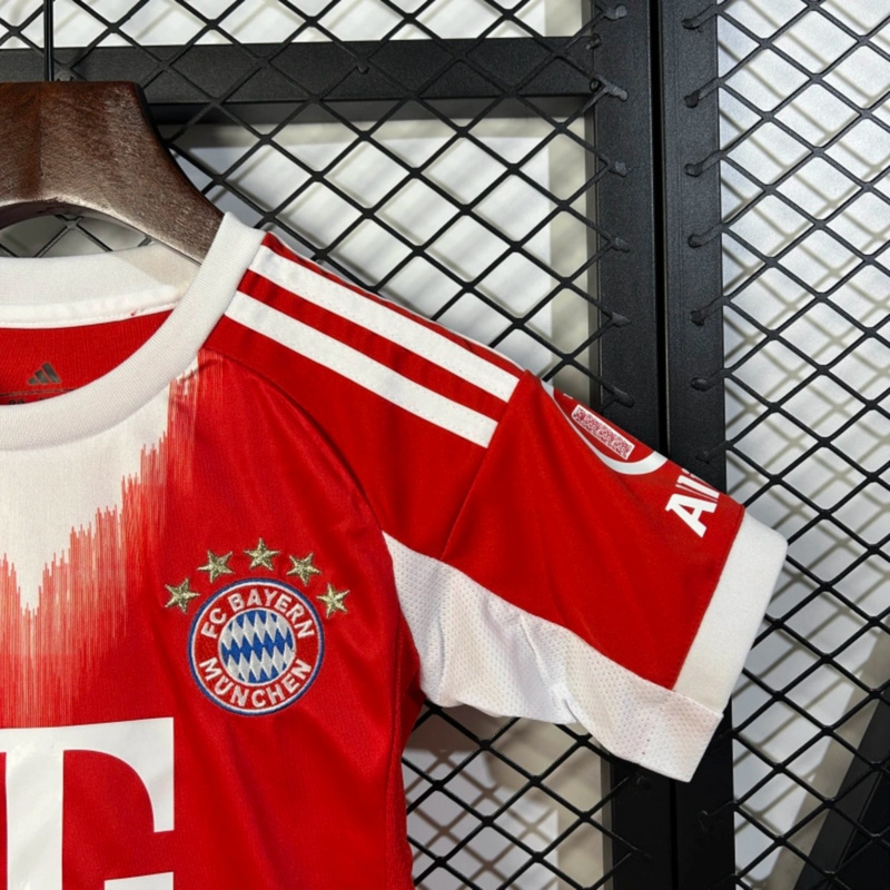 2025/26 Bayern Munich Home jersey kids Kits size: 16-28