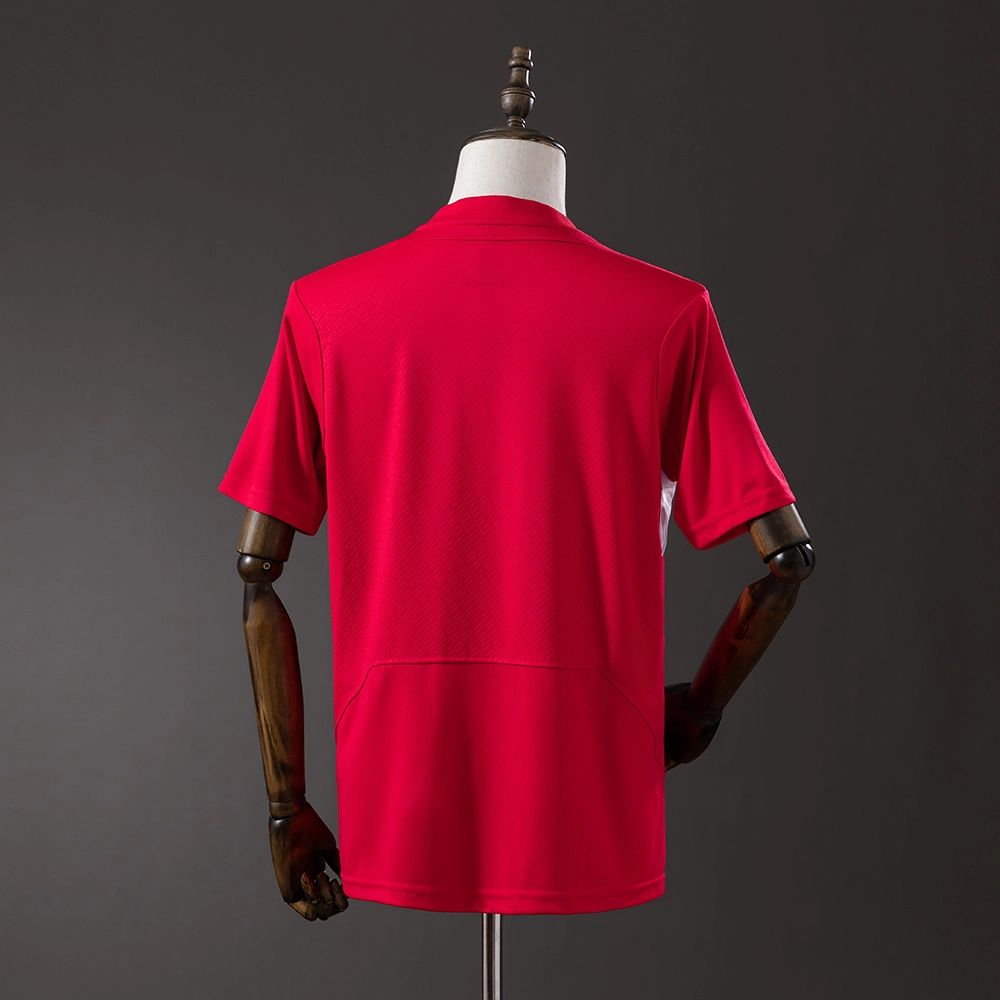 Retro Liverpool 2004/05 Home jersey Fan Version