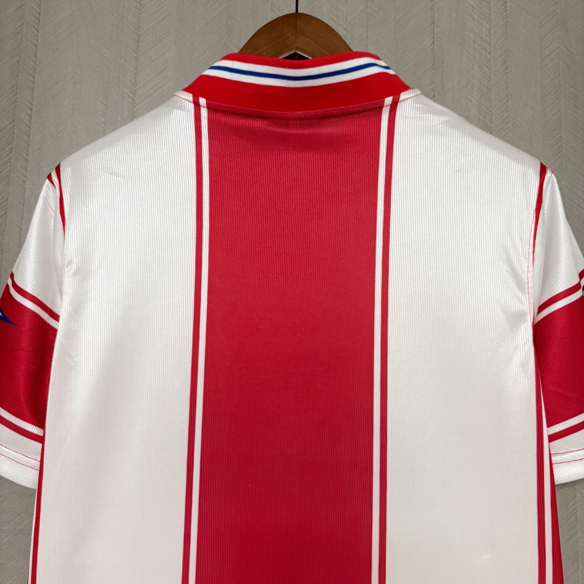 Retro Atletico Madrid 99/00 Home Jersey Fan Version