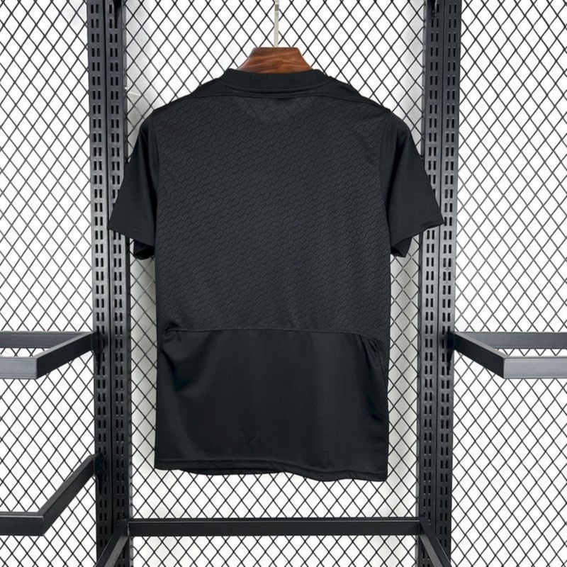 2025/26 Liverpool Black Special Edition jersey Fan version