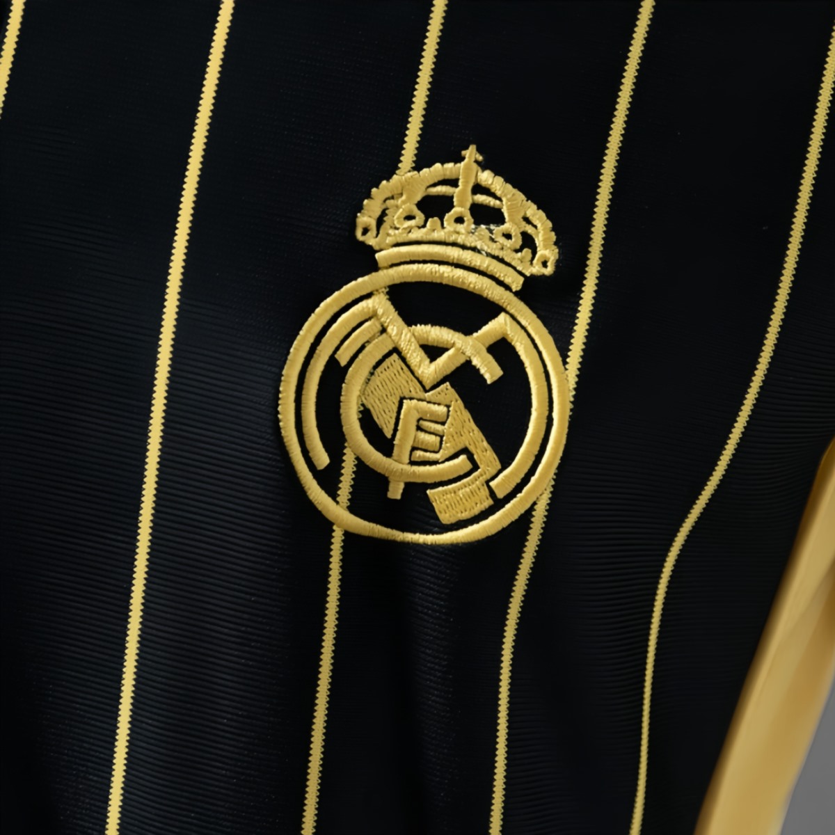 2025/26 Real Madrid US Pack Full-Button Baseball Black jersey Fan version