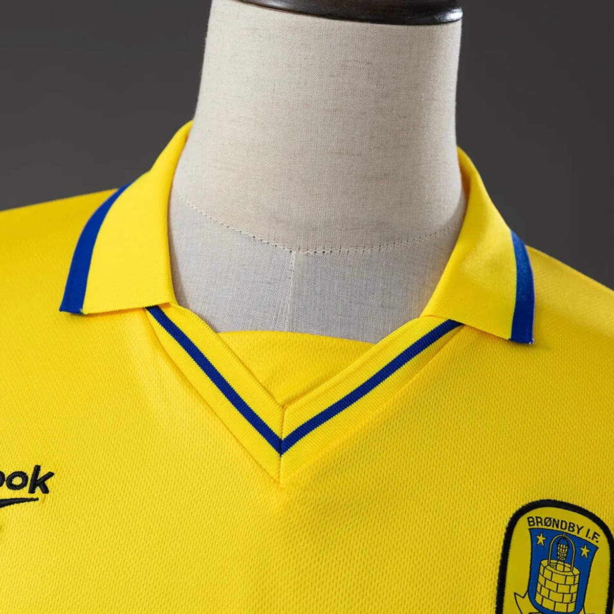 Retro Brondby 1999/2000 Home jersey Fan Version