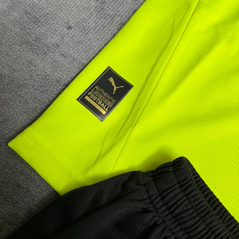2025/26 Dortmund fluorescent green jersey kids Kits size: 16-28