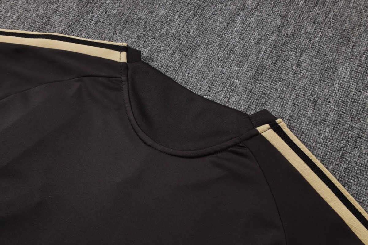2026 Flamengo Dark brown Training Set Shirt and Shorts