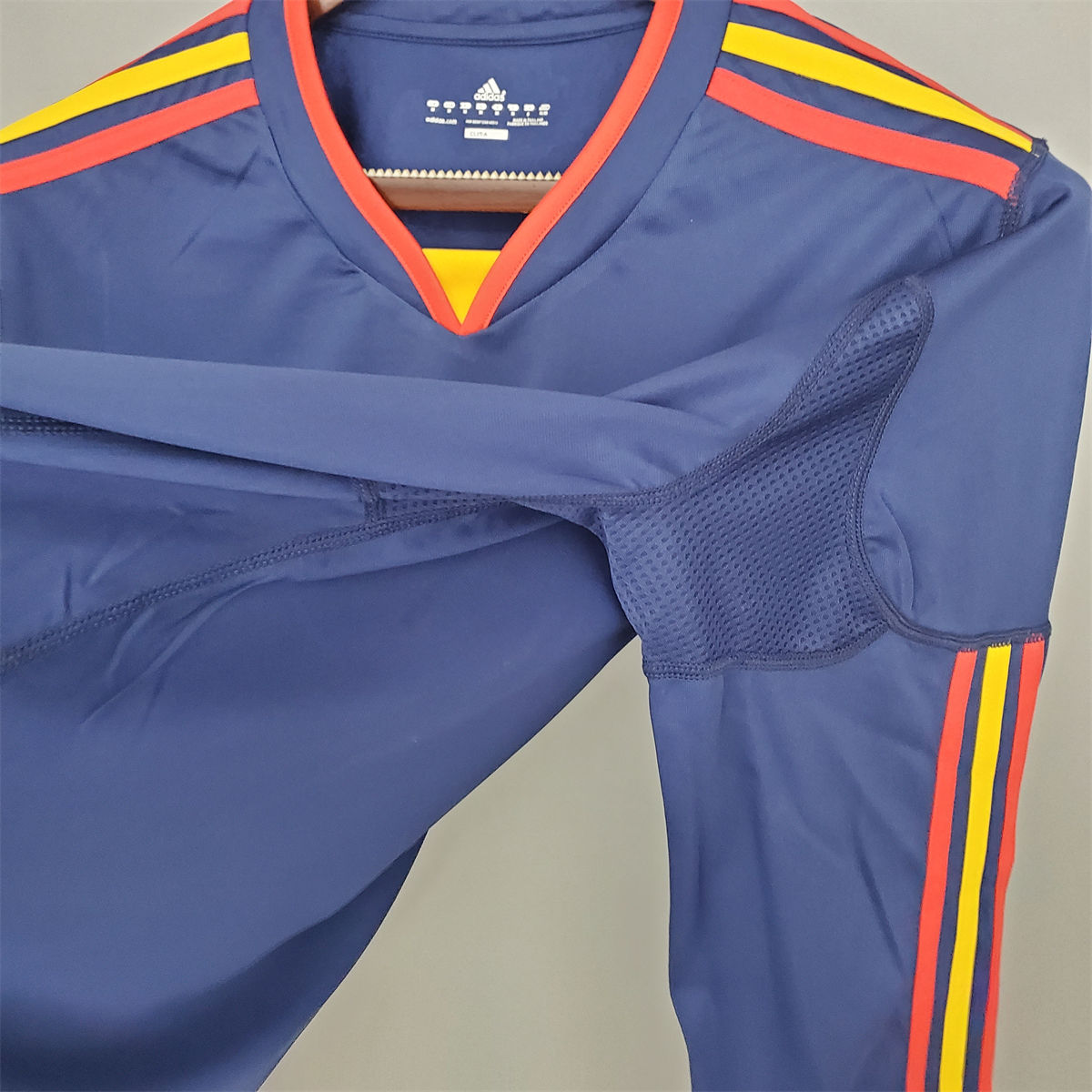 Retro Spain 2010 Away Long Sleeve jersey Fan Version
