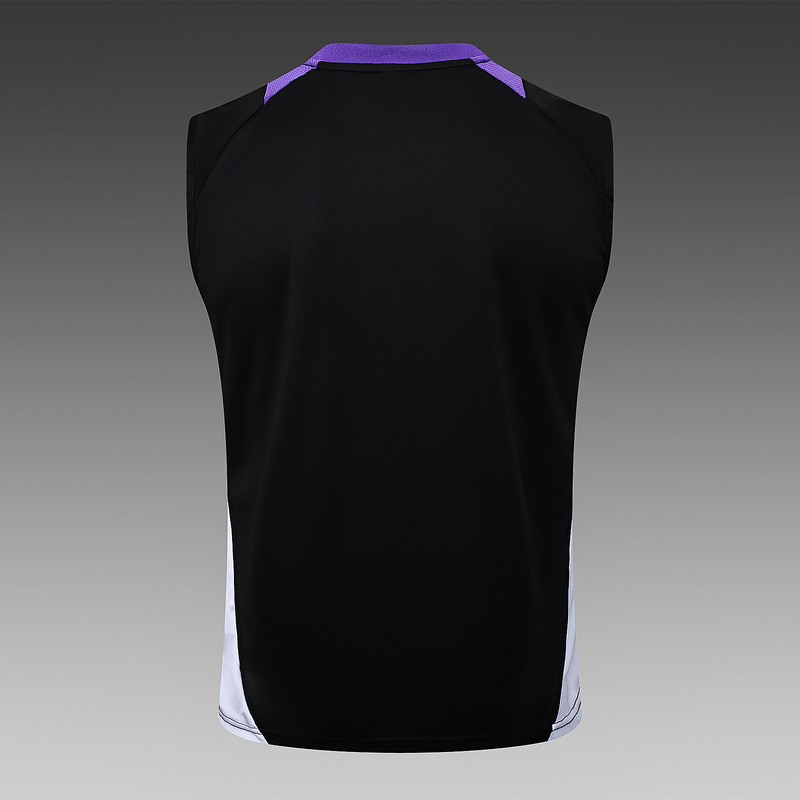 24/25 Real Madrid Black Training Set Shirt and Shorts