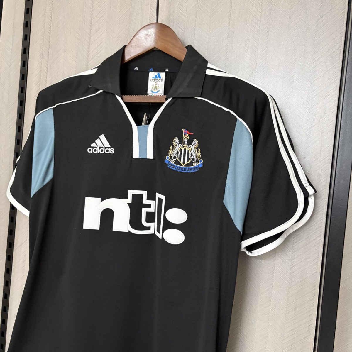 Retro Newcastle United 2000/01 Away jersey Fan Version