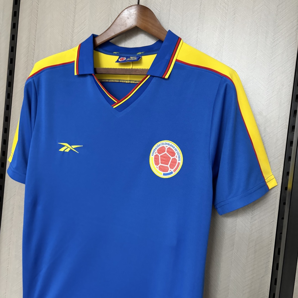 Retro Colombia 1998 Away jersey Fan Version